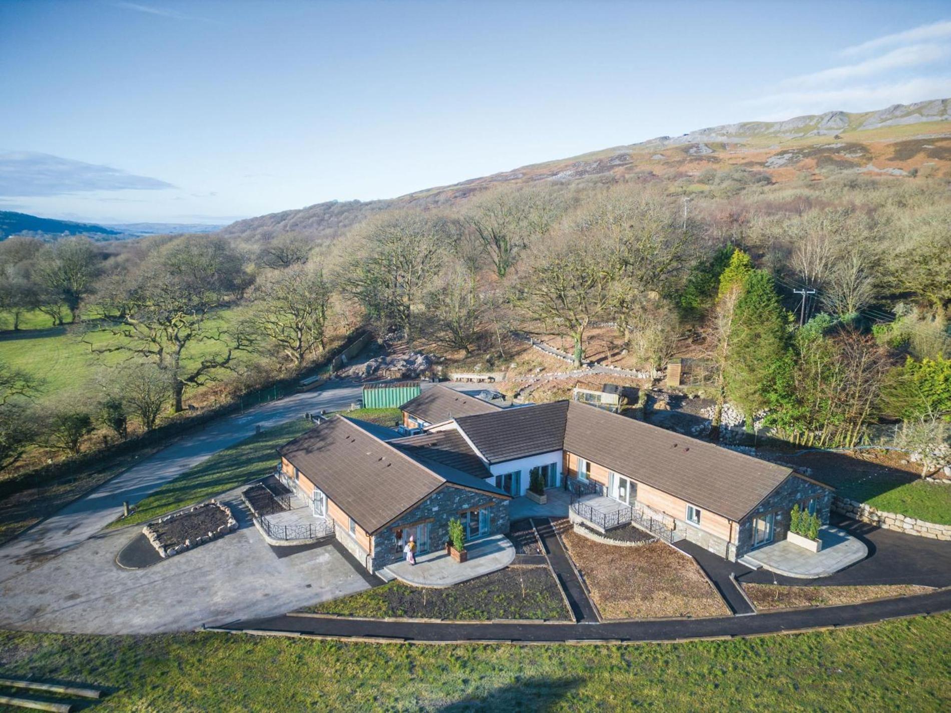 Suite 6 - Sleeping Giant Hotel - Pen Y Cae Inn Brecon Exterior foto